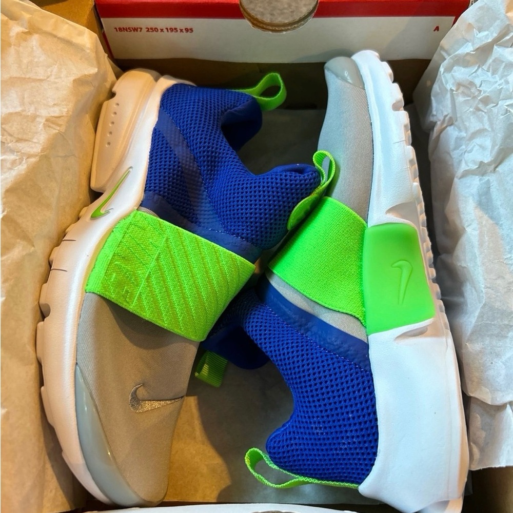 New Nike Kids Presto Extreme (PS) Blue and Neon Green Sneakers 3Y